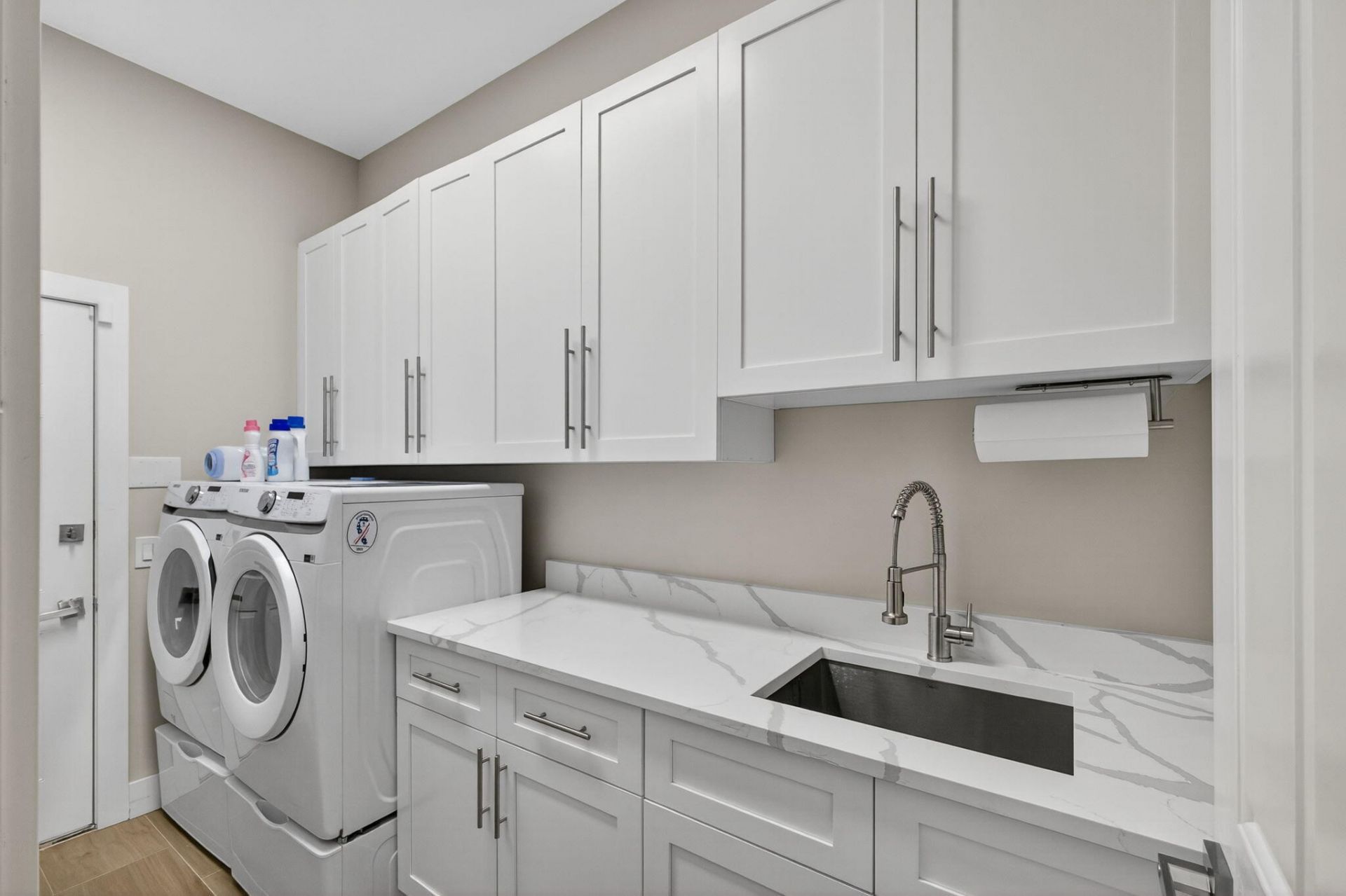 945 Bear Island Circle, West Palm Beach, FL 33409 Photo