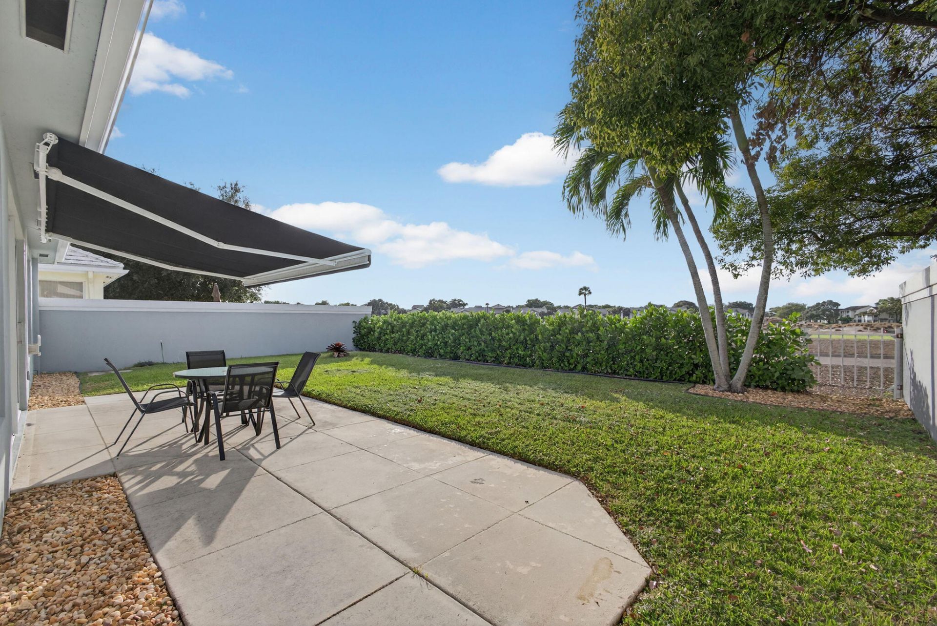 945 Bear Island Circle, West Palm Beach, FL 33409 Photo