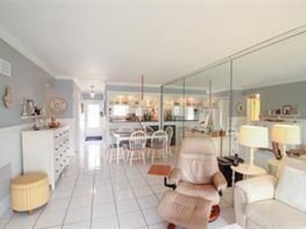 298 SE 6th Ave, Unit 9, Pompano Beach, FL 33060