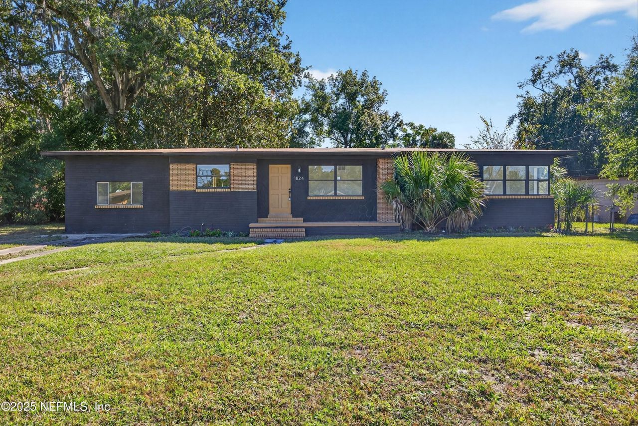 1824 RUGBY Road Jacksonville, FL 32208