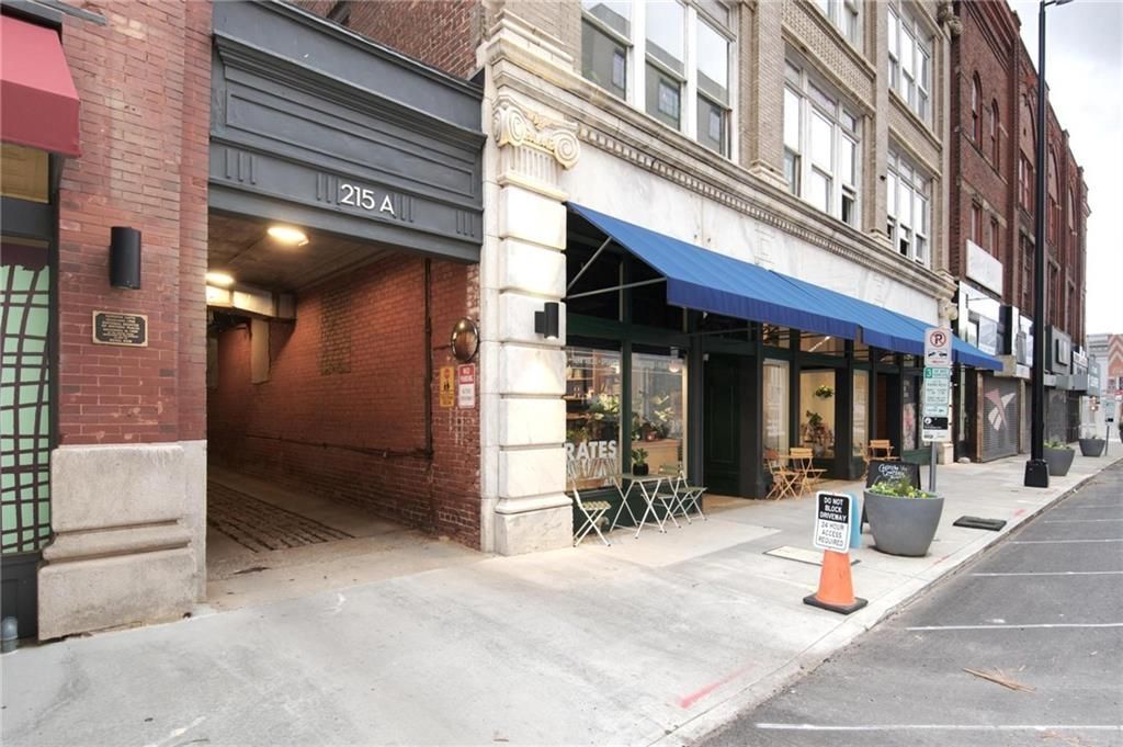 215 Mitchell Street Sw, Unit 18, Atlanta, GA 30303 Main Photo