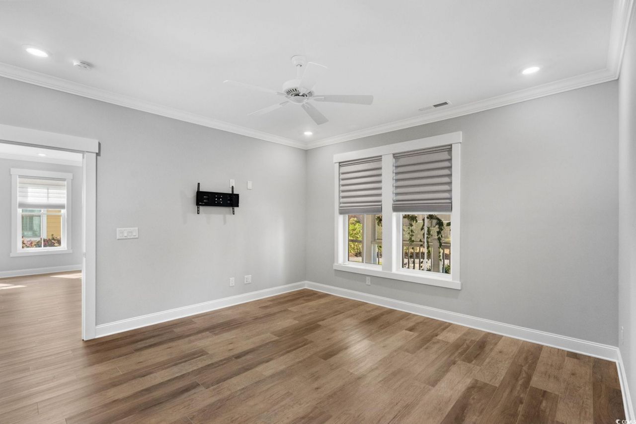 889 Hillmoore Ct. Photo 19