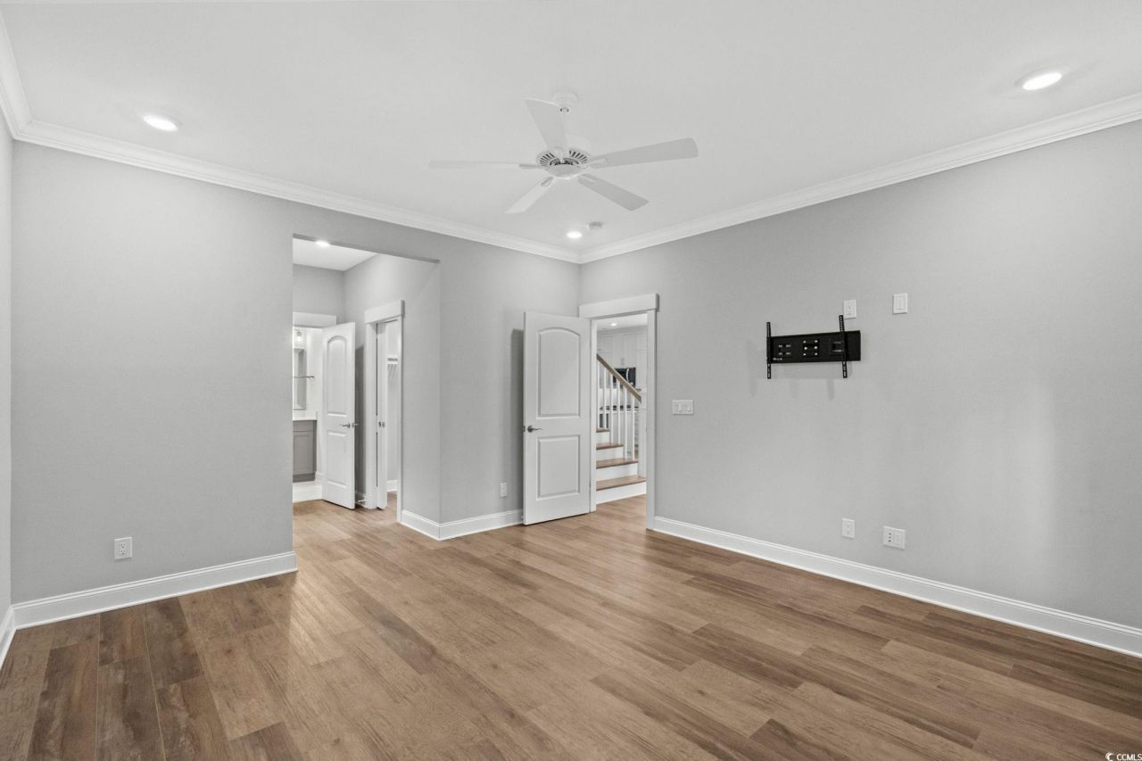 889 Hillmoore Ct. Photo 20