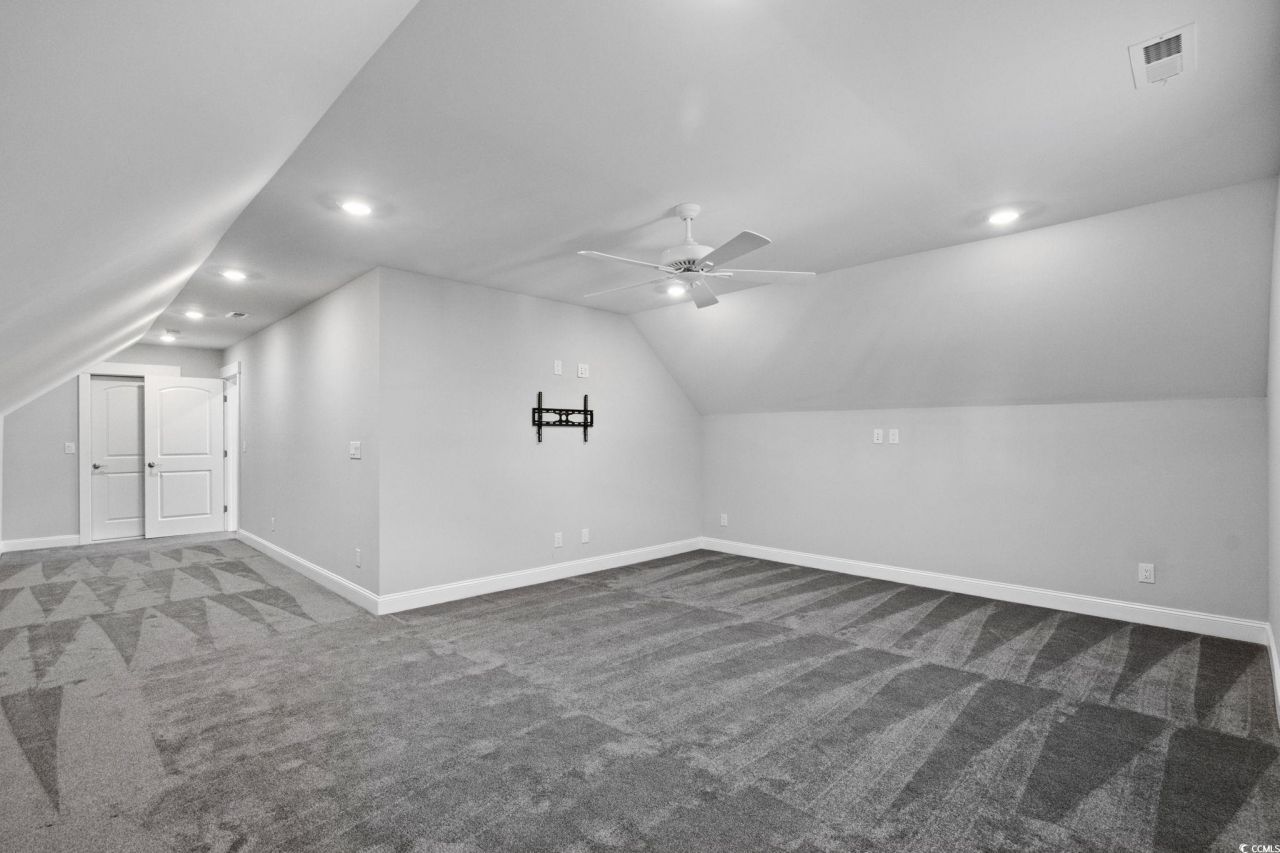 889 Hillmoore Ct. Photo 23