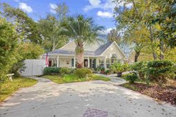 3670 Farmington Pl. photo 4