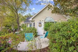 3670 Farmington Pl. photo 4