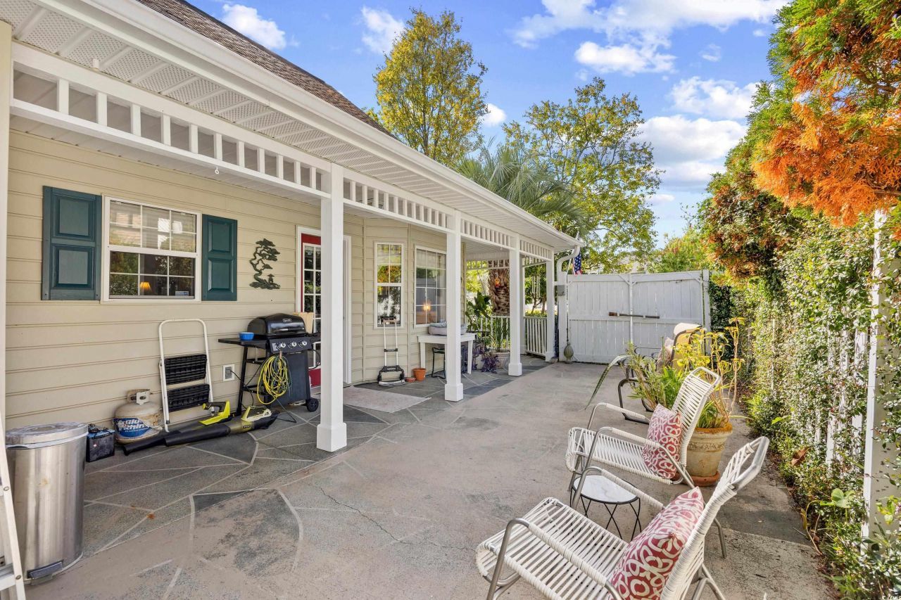 3670 Farmington Pl. Photo 7