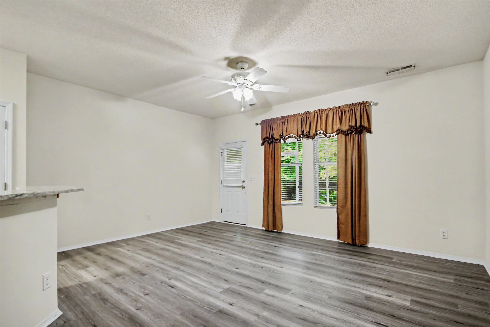 113 Olde Town Way Photo 11