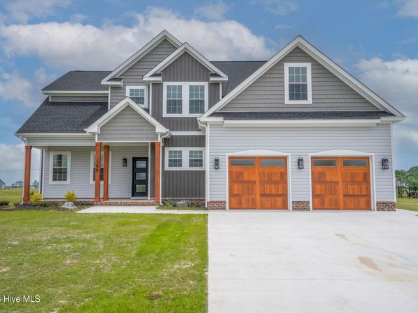 3111 Staysail Drive, Elizabeth City, NC 27909