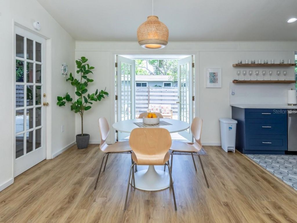 2933 Michigan Street, Sarasota, FL 34237 Photo