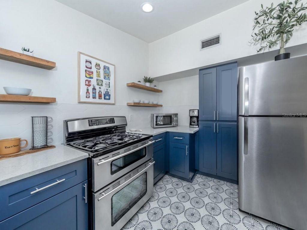 2933 Michigan Street, Sarasota, FL 34237 Photo