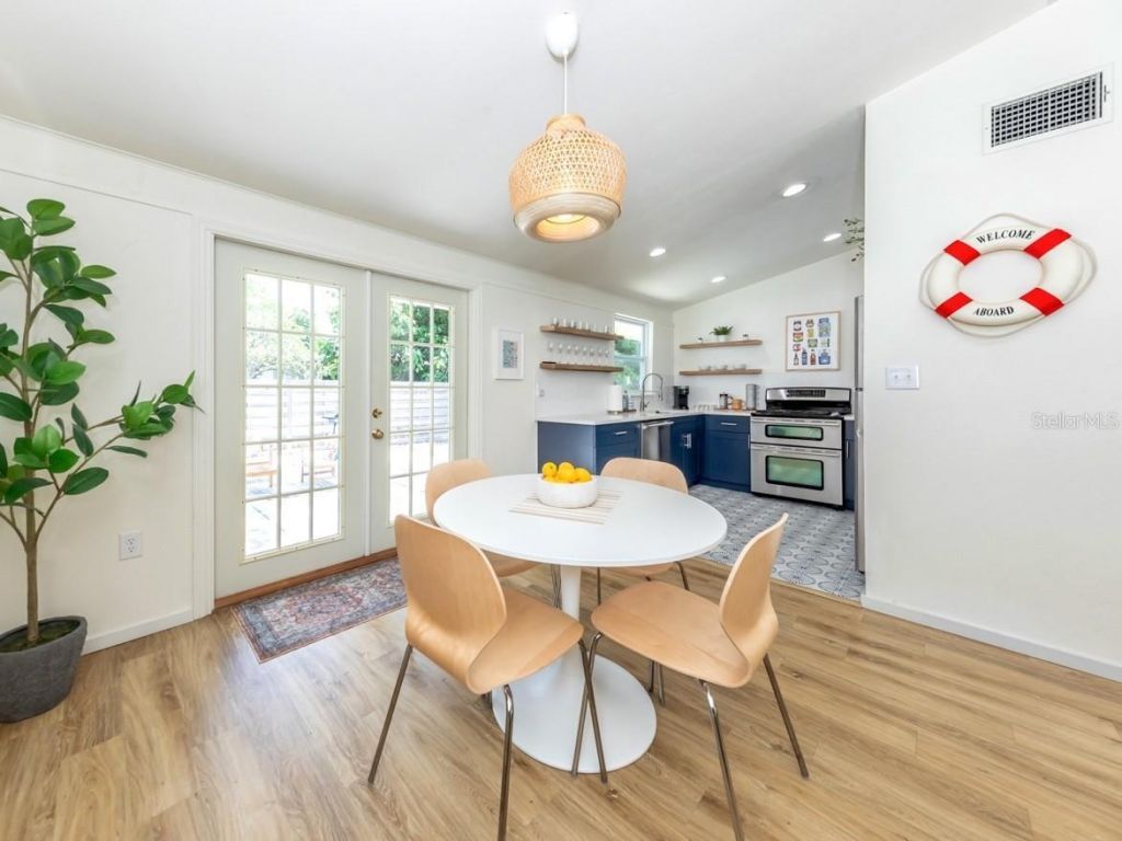 2933 Michigan Street, Sarasota, FL 34237 Photo