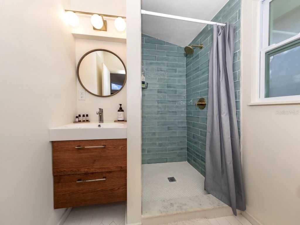 2933 Michigan Street, Sarasota, FL 34237 Photo