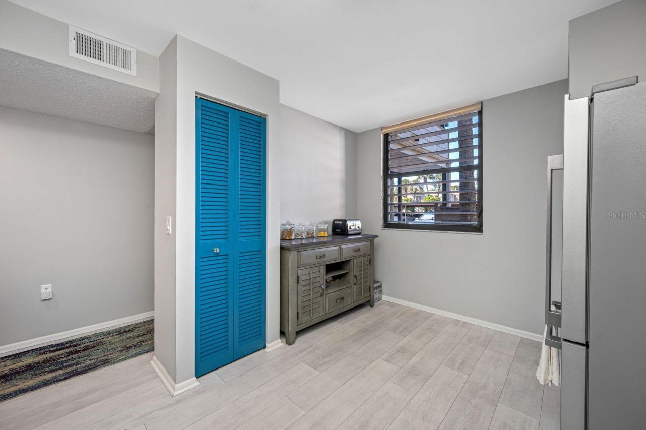 703 Oakview Drive, Unit 703, Bradenton, FL 34210 Photo