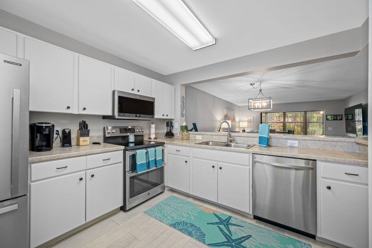 703 Oakview Drive, Unit 703, Bradenton, FL 34210 Photo