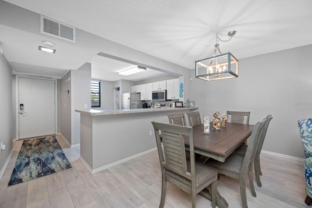 703 Oakview Drive, Unit 703, Bradenton, FL 34210 Photo