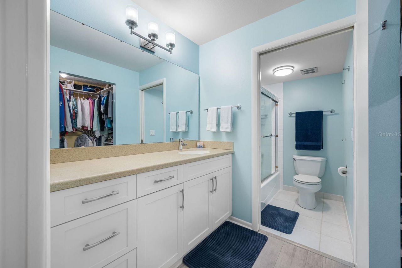 703 Oakview Drive, Unit 703, Bradenton, FL 34210 Photo