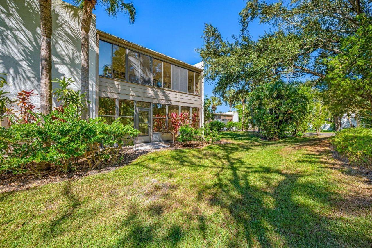 703 Oakview Drive, Unit 703, Bradenton, FL 34210 Photo