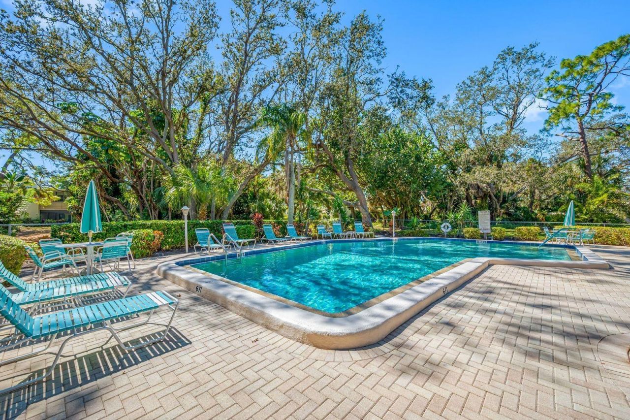 703 Oakview Drive, Unit 703, Bradenton, FL 34210 Photo