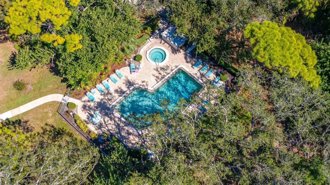 703 Oakview Drive, Unit 703, Bradenton, FL 34210 Photo