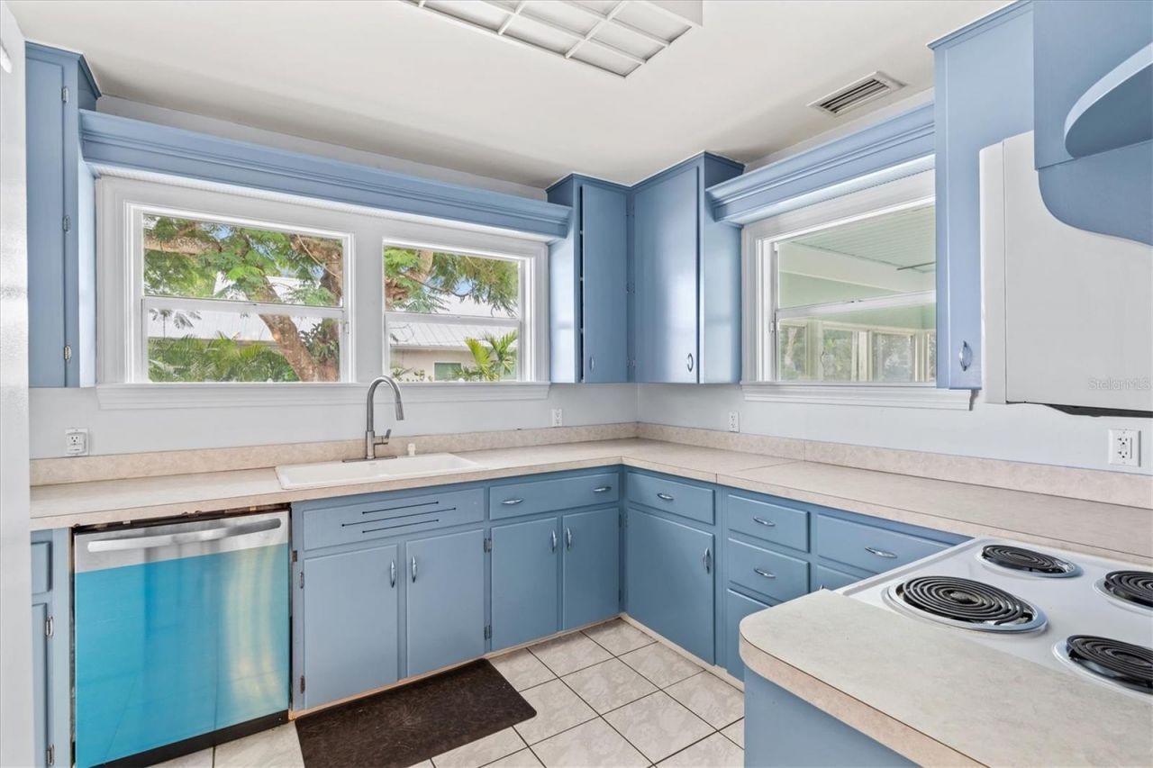 2720 4th Avenue W, Bradenton, FL 34205 Photo