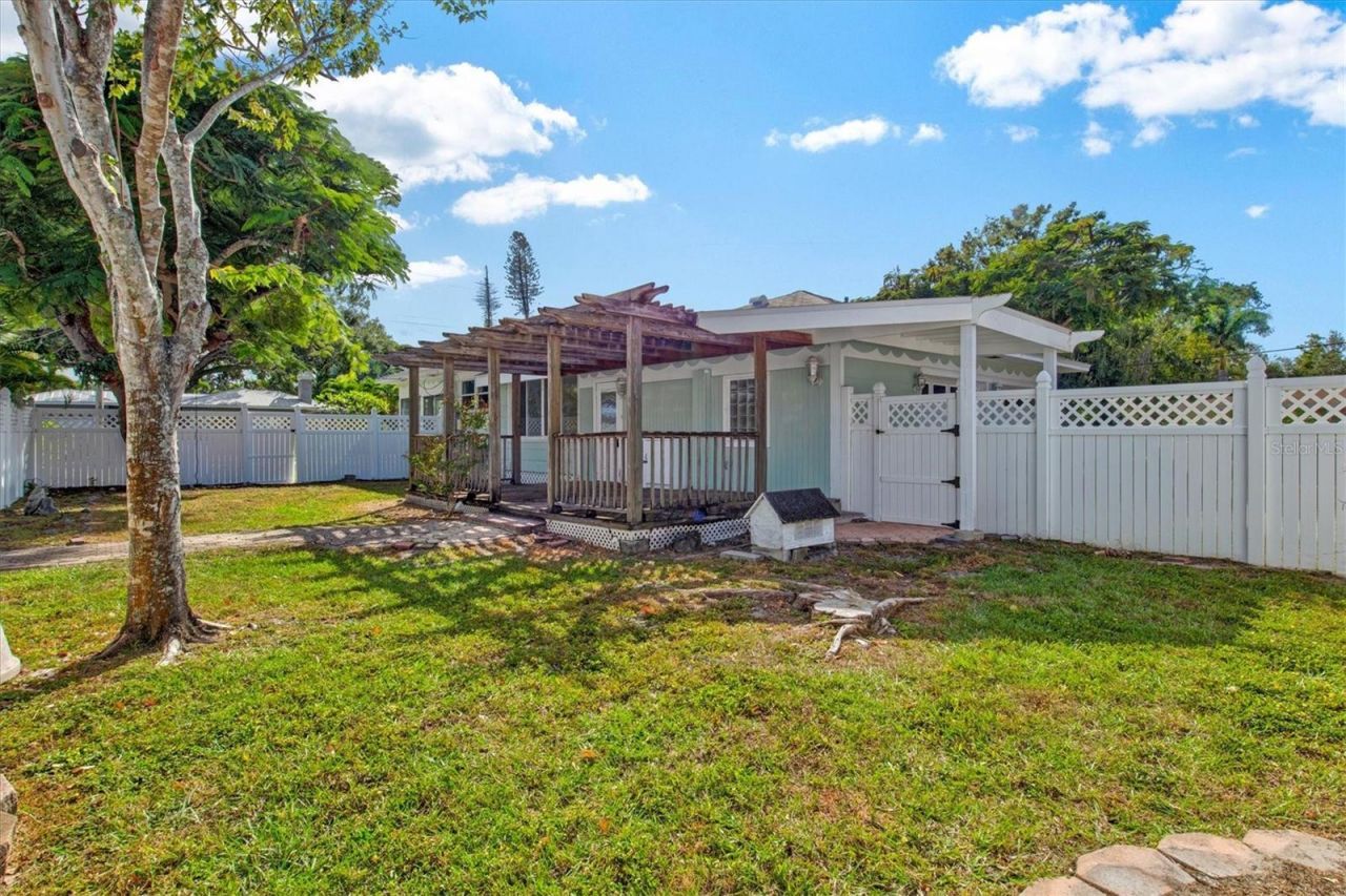 2720 4th Avenue W, Bradenton, FL 34205 Photo