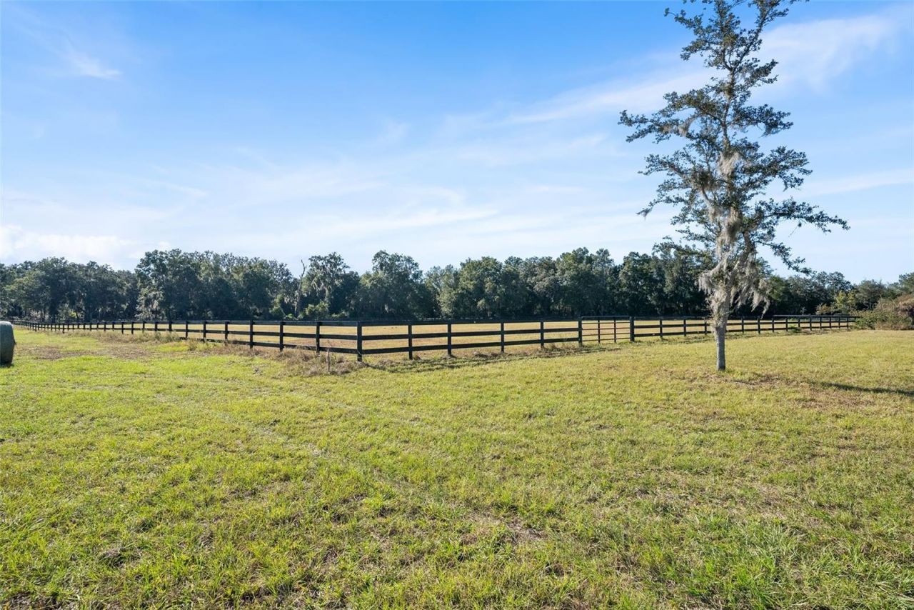 12793 SW 138th Loop, Dunnellon, FL 34432 Photo