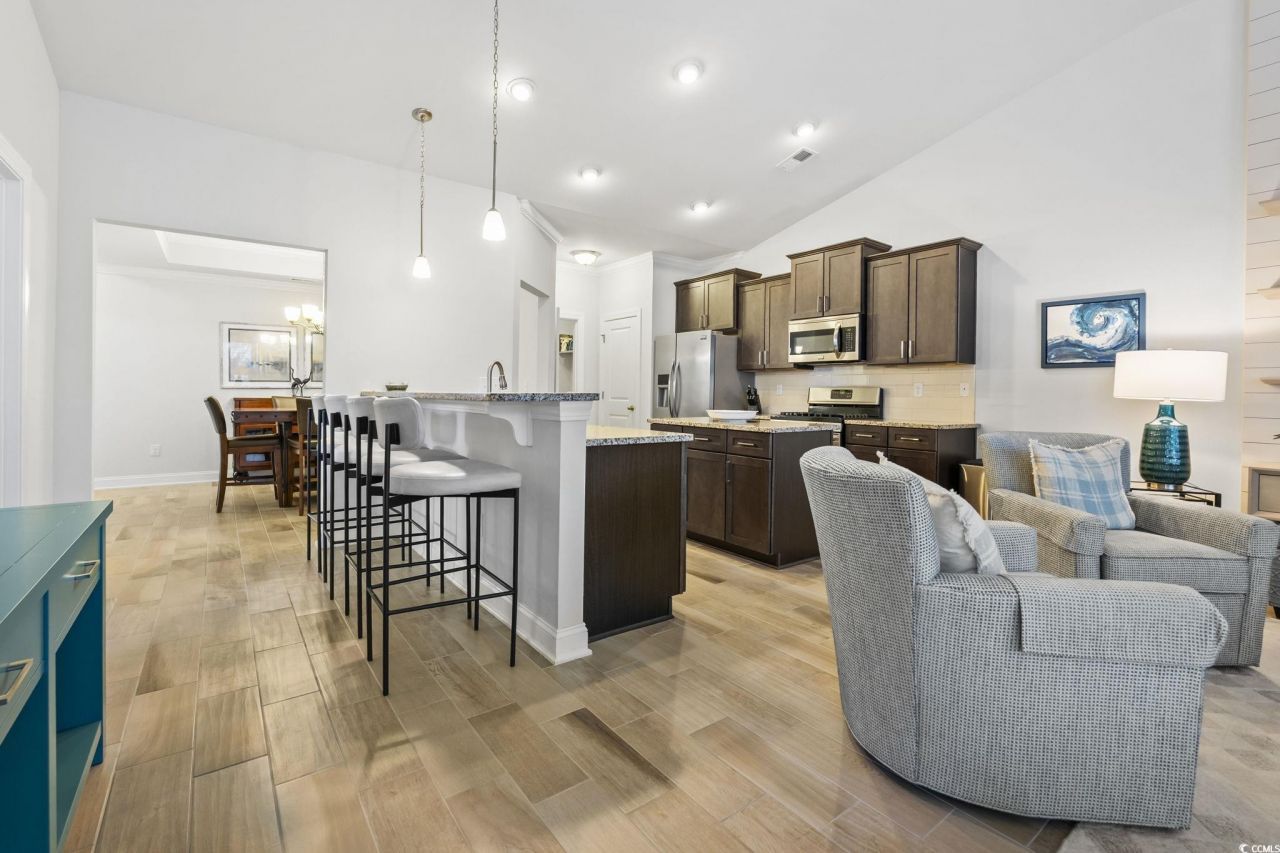 122 Parmelee Dr. Photo 21