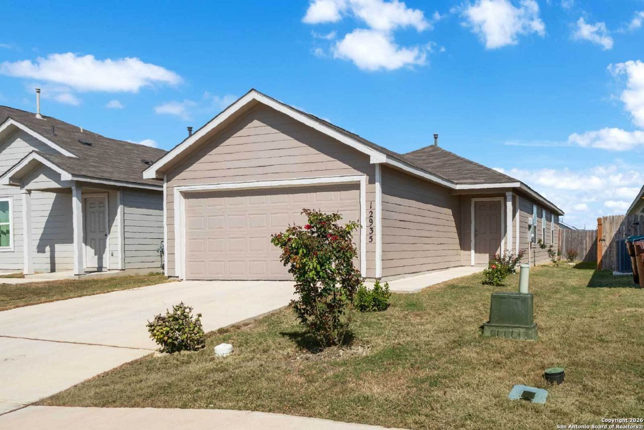 12935 Deep Eddy, Saint Hedwig, TX 78152 Main Photo