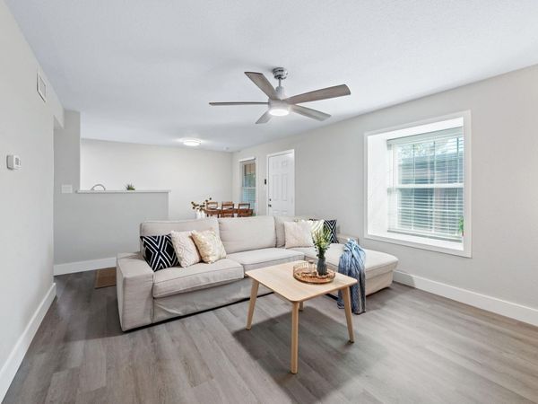 7801 Shoal Creek BLVD, Unit 203, Austin, TX 78757