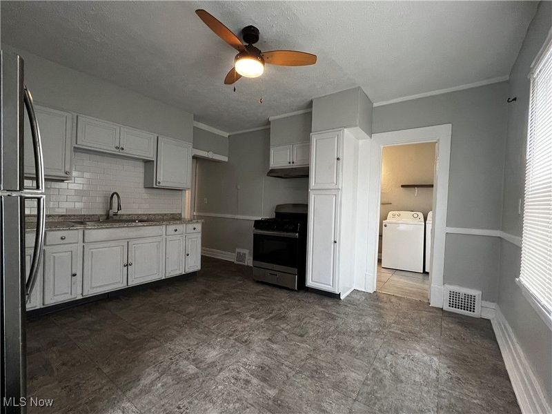 2602 Vega Avenue, Cleveland, OH 44113 Photo 8