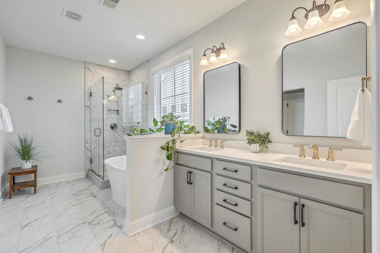 220 Old Grove Avenue Photo 25