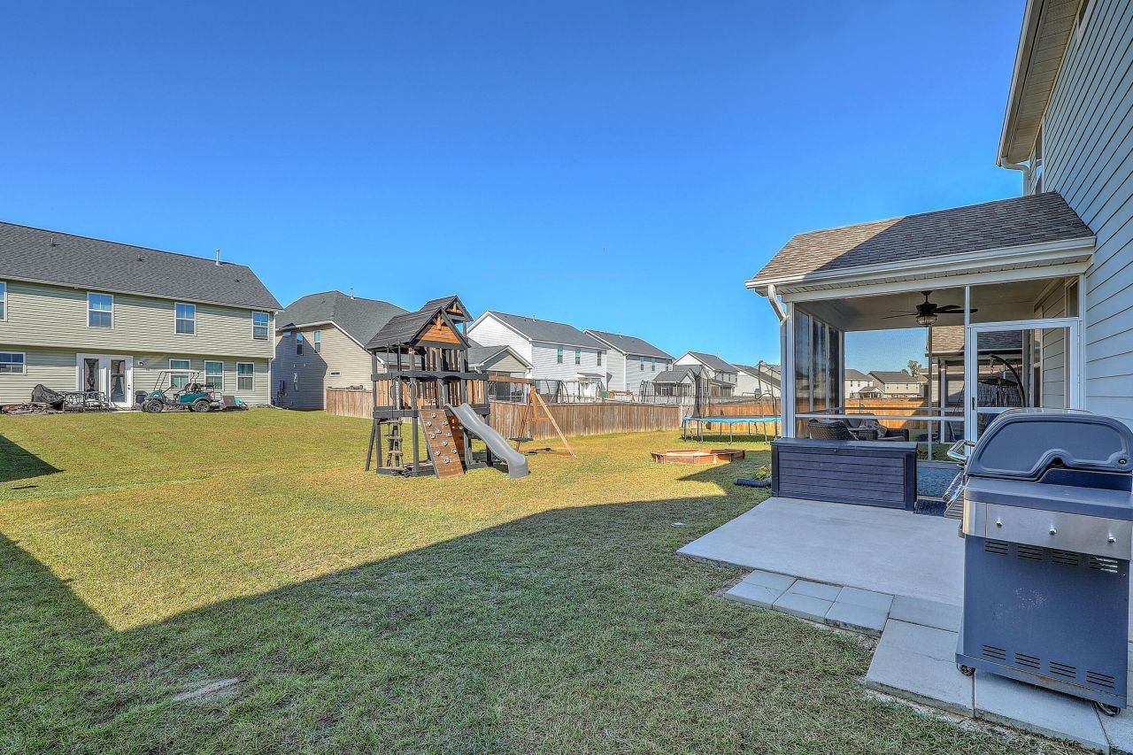 220 Old Grove Avenue Photo 39