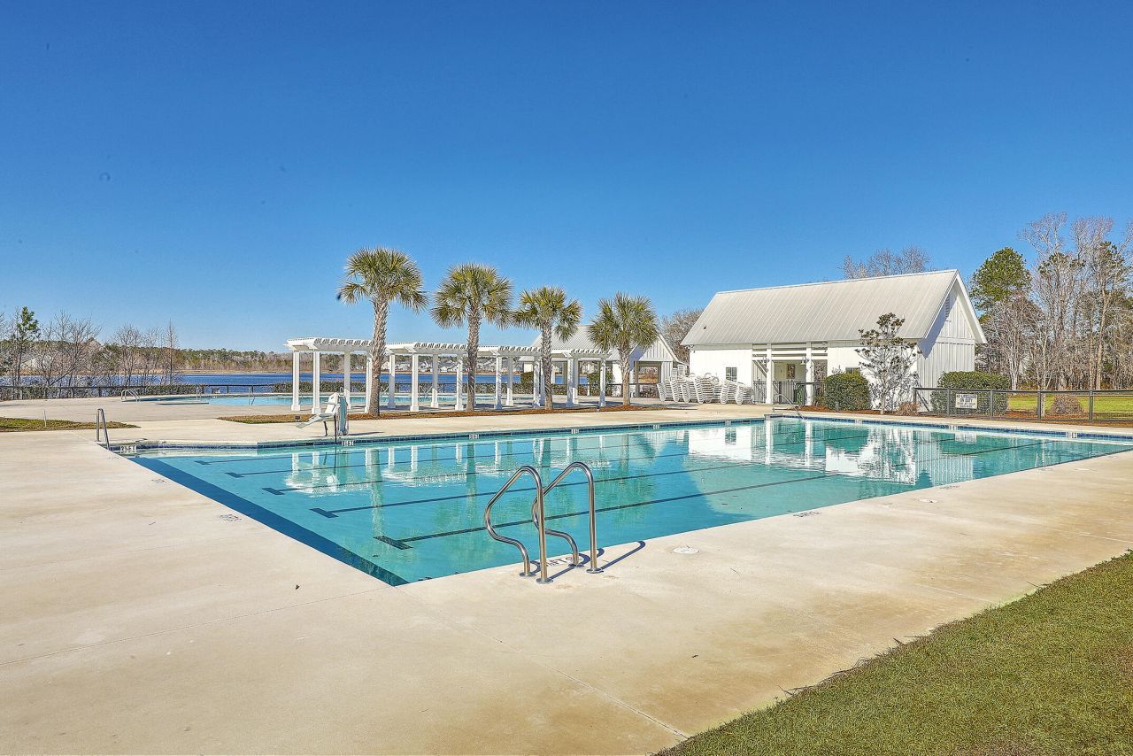 220 Old Grove Avenue Photo 49