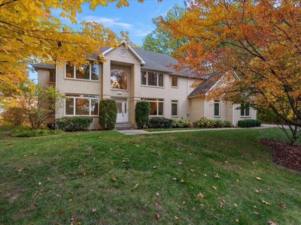 419 River Run Drive, St. Joseph, MI 49085