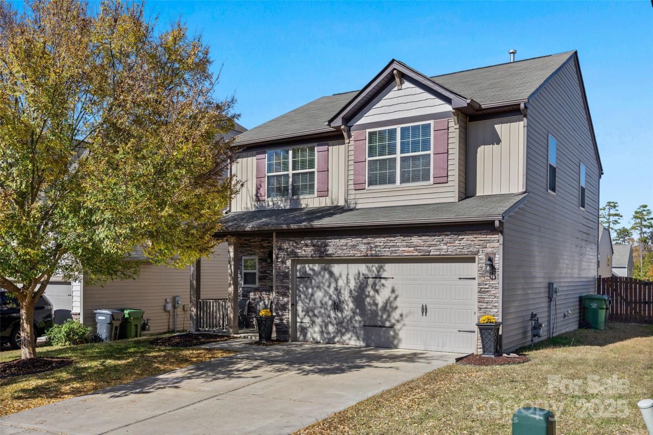 2811 Berry Creek Road, Charlotte, NC 28214 Main Photo