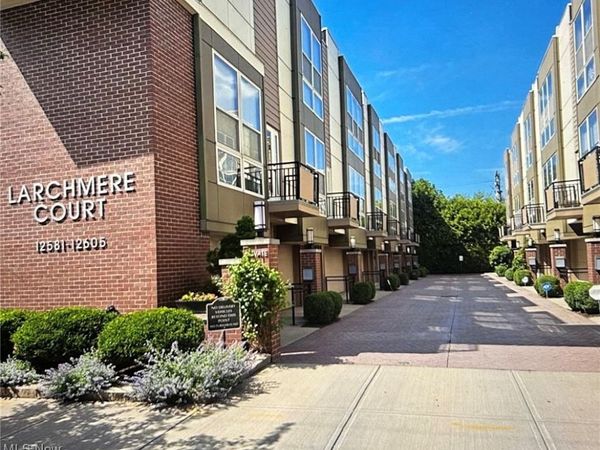 12591 Larchmere Boulevard, Unit W-6, Cleveland, OH 44120