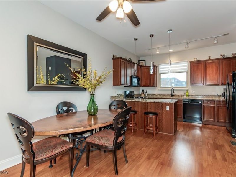 12591 Larchmere Boulevard, Unit W-6, Cleveland, OH 44120 Photo 12