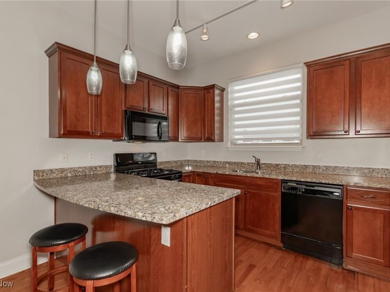 12591 Larchmere Boulevard, Unit W-6, Cleveland, OH 44120 Photo 17