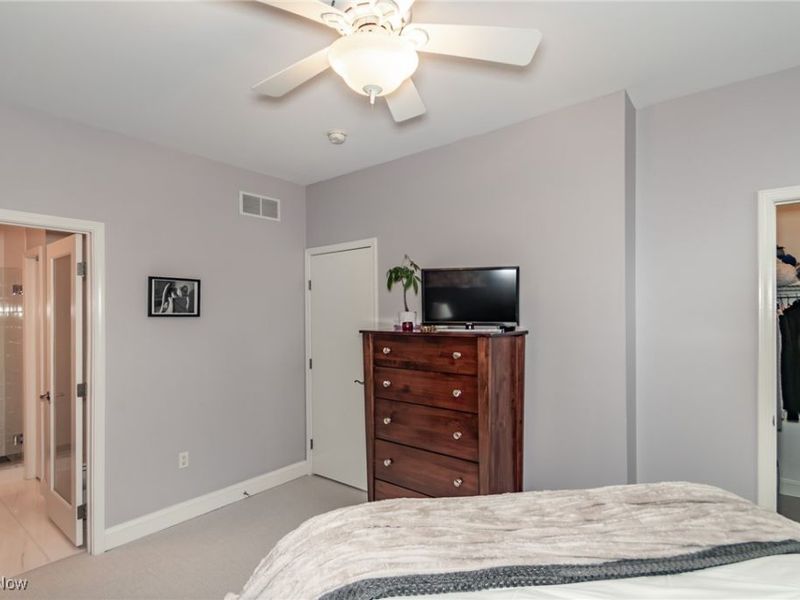 12591 Larchmere Boulevard, Unit W-6, Cleveland, OH 44120 Photo 25