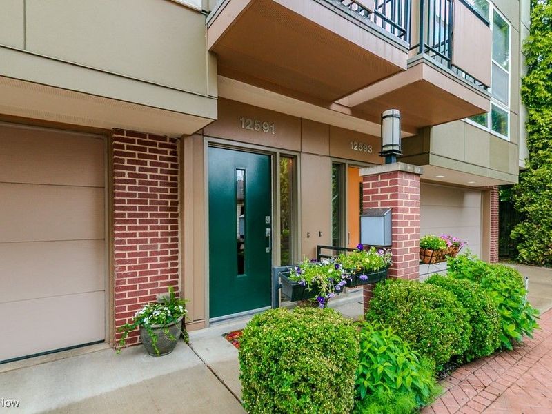 12591 Larchmere Boulevard, Unit W-6, Cleveland, OH 44120 Photo 3