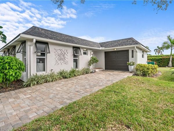 260 Lanchester CT, Unit 36, NAPLES, FL 34112