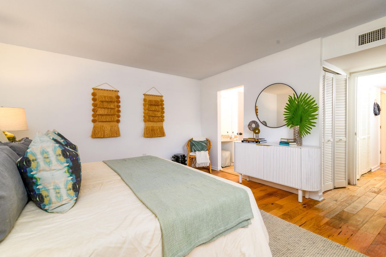 1402 Camp Road Photo 11