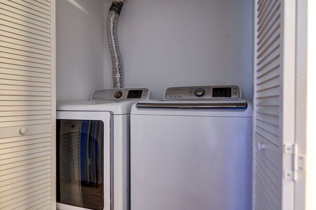 1402 Camp Road Photo 18