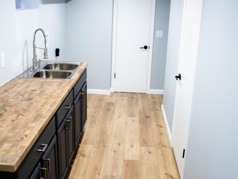 2413 Edgevale Road, Columbus, OH 43221 Photo 18