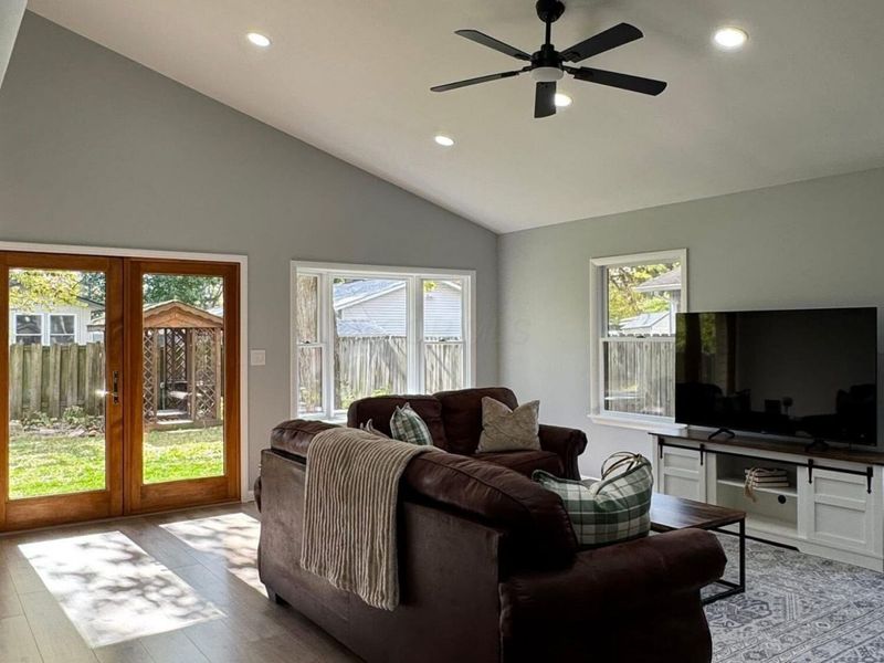 2413 Edgevale Road, Columbus, OH 43221 Photo 9