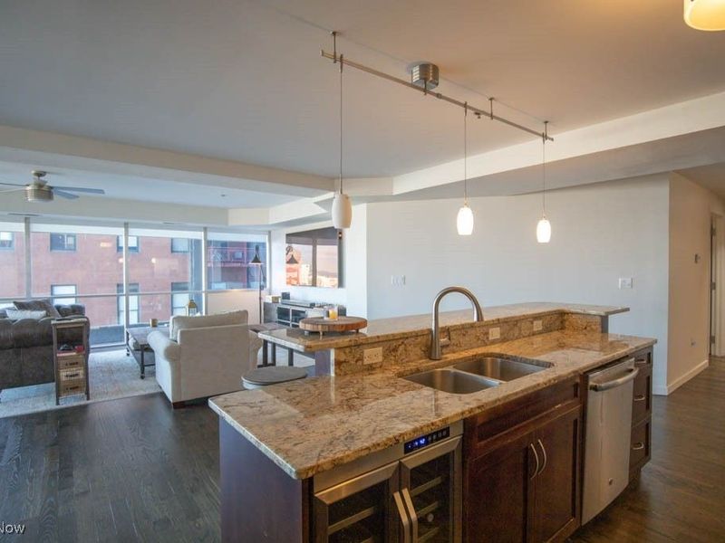 701 W Lakeside Avenue, Unit 501, Cleveland, OH 44113 Photo 17