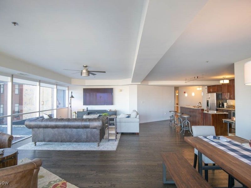 701 W Lakeside Avenue, Unit 501, Cleveland, OH 44113 Photo 4