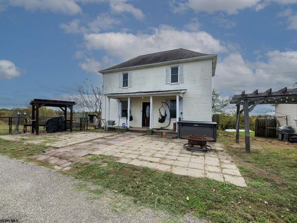379 Rahm Drive, Proctor, WV 26055