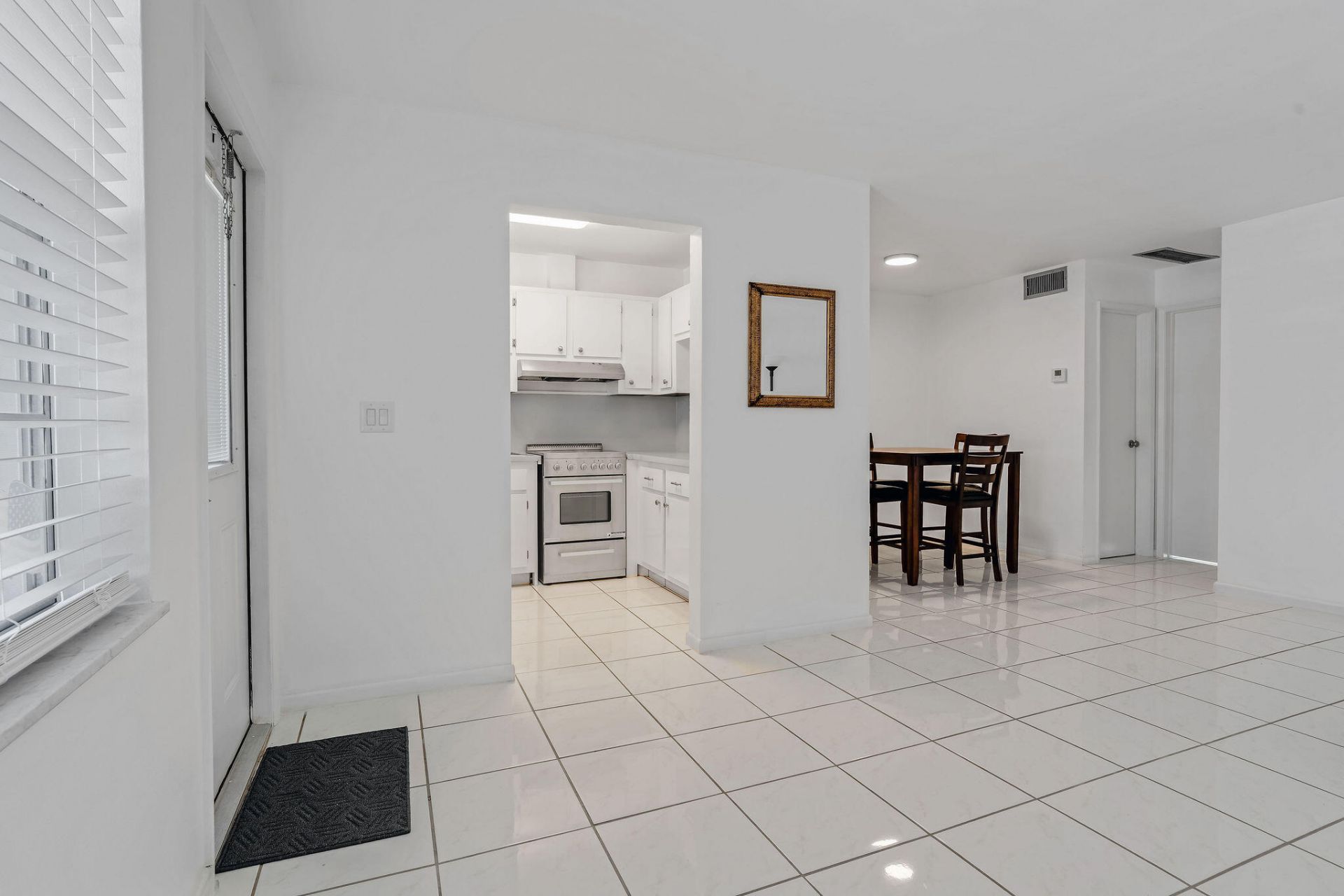 2050 NE 39th Street, Unit E307, Lighthouse Point, FL 33064 Photo